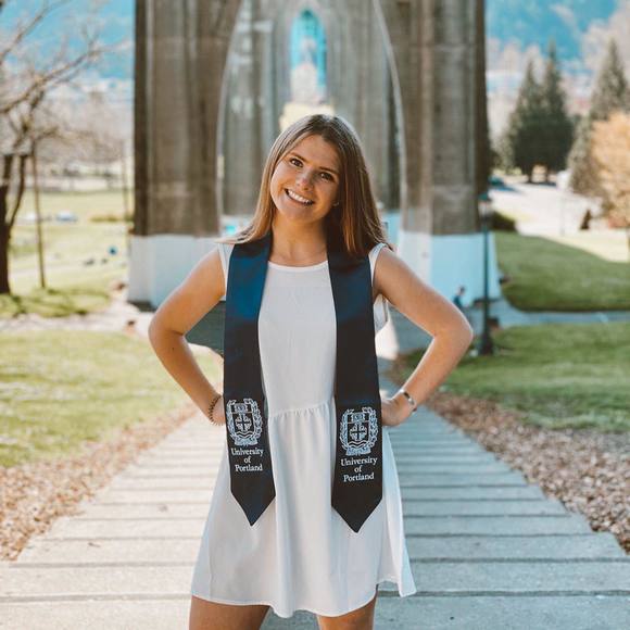 Meet your Posher, Sarah - Picture 1 of 1